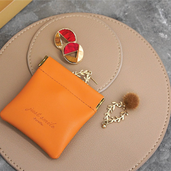 PVC Magnet Pouch